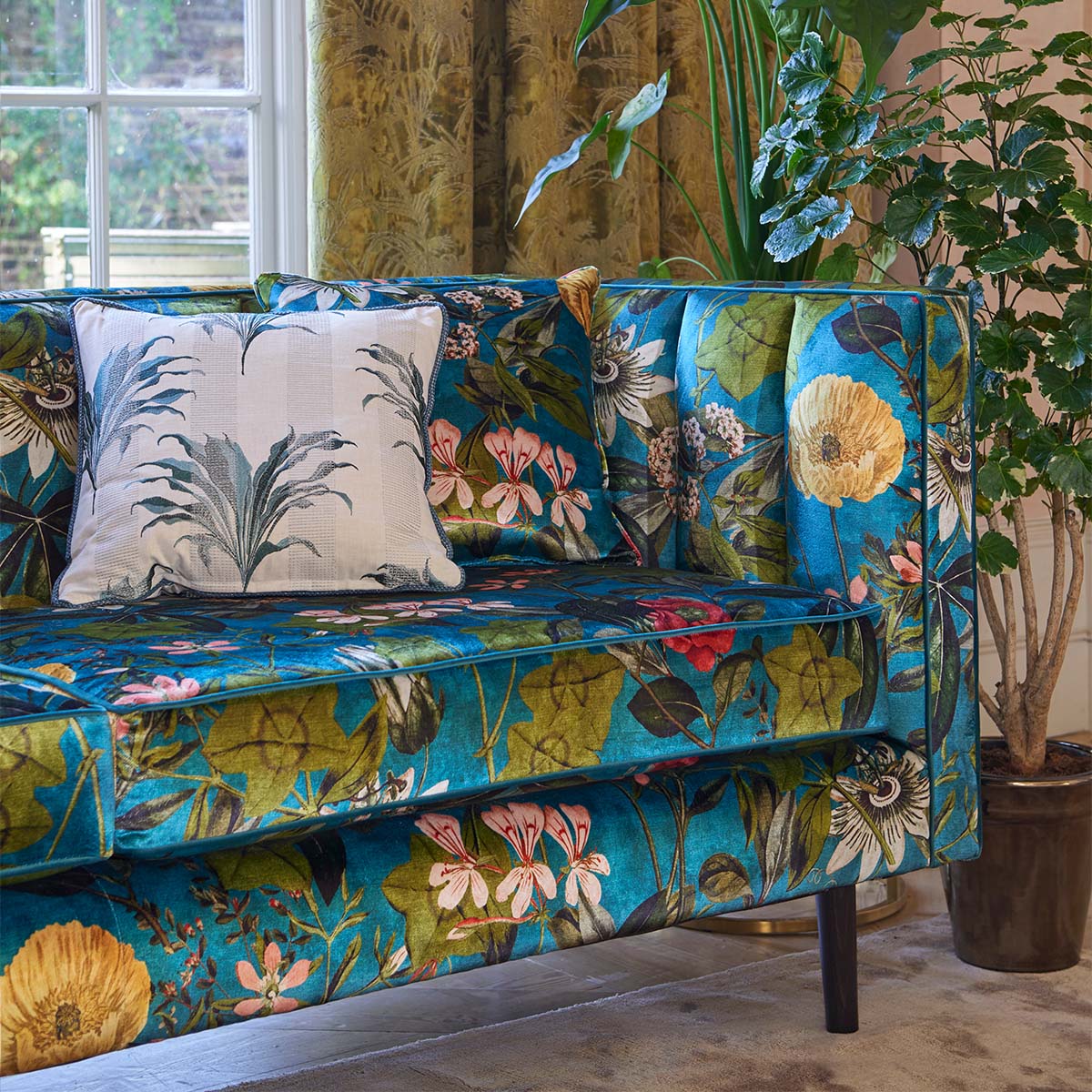 Hand-tufted