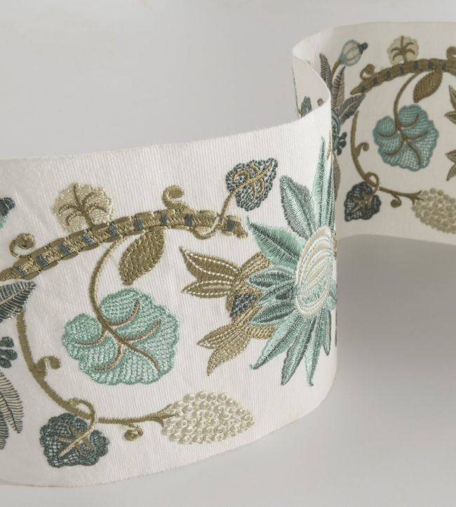 Nina campbell pillows top