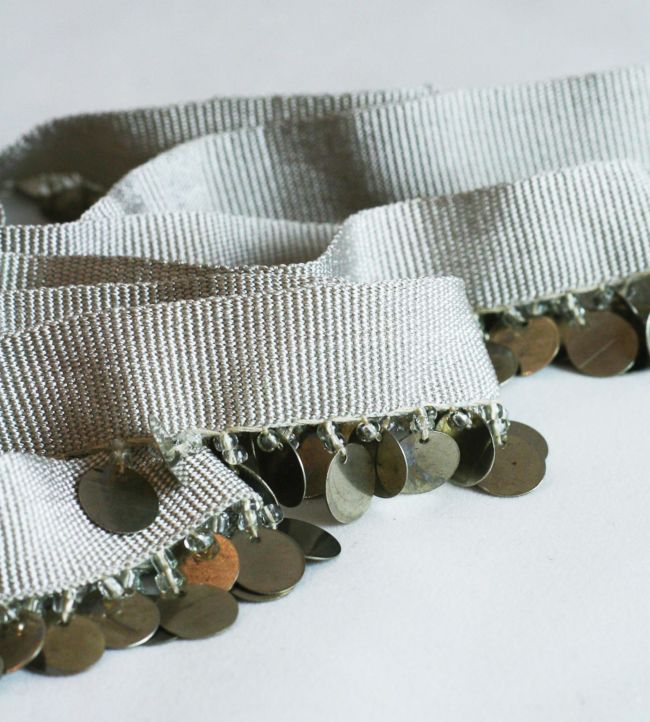 Coin Fringe Trimming by Osborne & Little 1