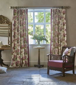 Bouquet Fabric by Prestigious Textiles Woodrose