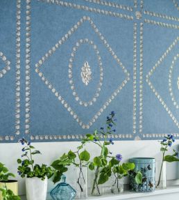 Conchiglie Wallpaper by Cole & Son Pearl on Parchment