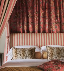 Dianthus Fabric by Colefax and Fowler Beige