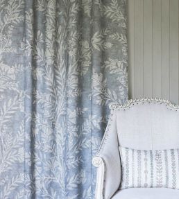 Fan Flower Fabric by Lewis & Wood Plaster