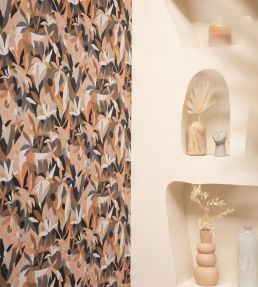Fauve Wallpaper by Caselio Noisette / Saumon Dore Fond Noir