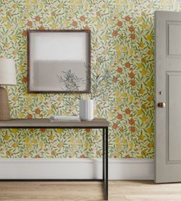 Fruit Wallpaper by Morris & Co Bayleaf / Russet