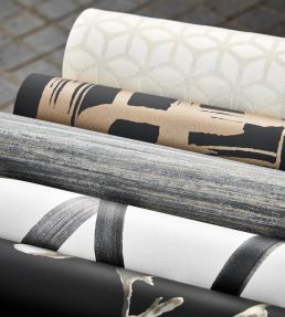 Lotus Wallpaper by Harlequin Ivory / Gilver