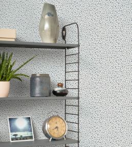 Myosotis Wallpaper by Casadeco Bleu Marine / Blanc