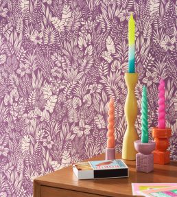 Napa Valley Wallpaper by Casadeco Noir Reglisse