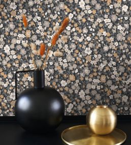 Pansy Wallpaper by Casadeco Noir / Camel