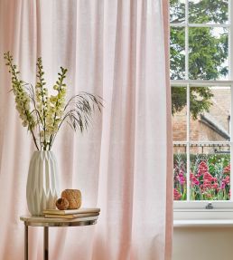 Drift Fabric by Prestigious Textiles Marshmallow