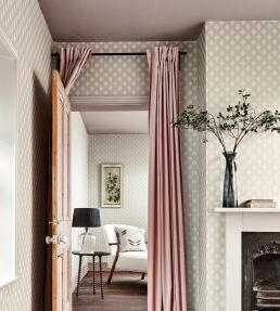 Witney Daisy Wallpaper by Sanderson Linen