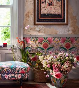 Susie Q Wallpaper by MINDTHEGAP Anthracite