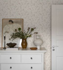 Viktoria Wallpaper by Borastapeter Cream/Pink