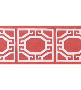 Gate Applique Tape Trimming by Thibaut Coral
