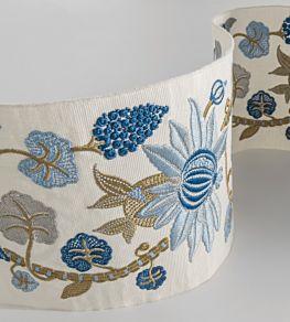 Trianon Floral Trimming by Nina Campbell FLORAL BEIGE/BLUE/IVORY