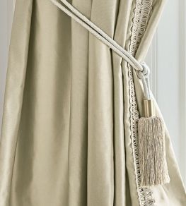 Tassel Tieback Trimming by Villa Nova Pearl