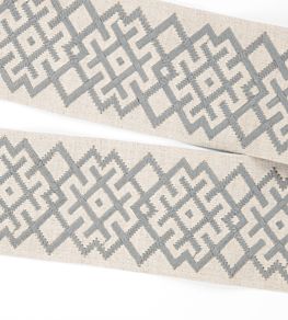 Trellis Border Trimming by Villa Nova Pigeon